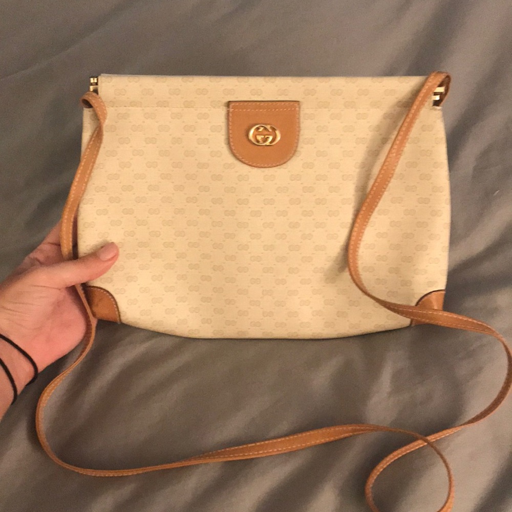 Gucci Vintage Crossbody!